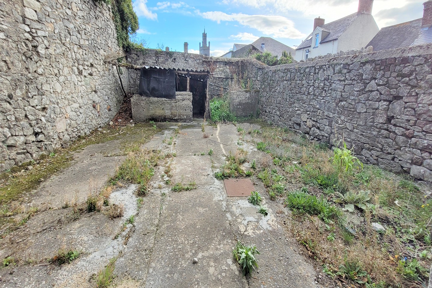 3 Bedroom Town house - Image 13