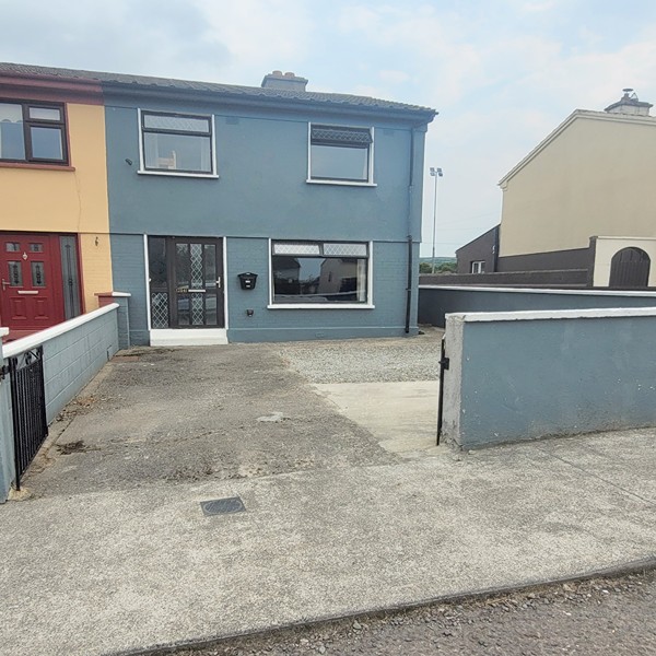 3 Bedroom End of Terrace 