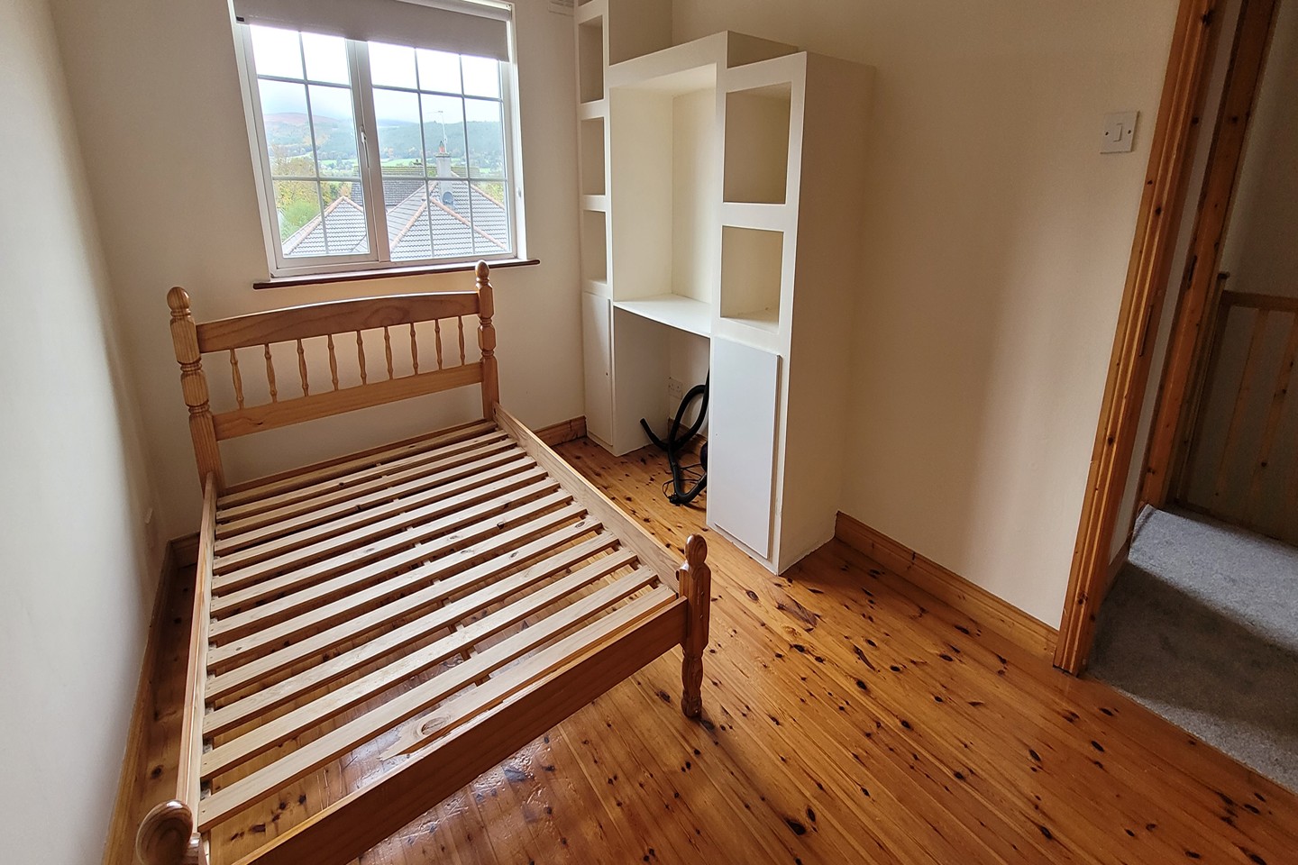 3-4 Bed detached (Converted garage) - Image 10