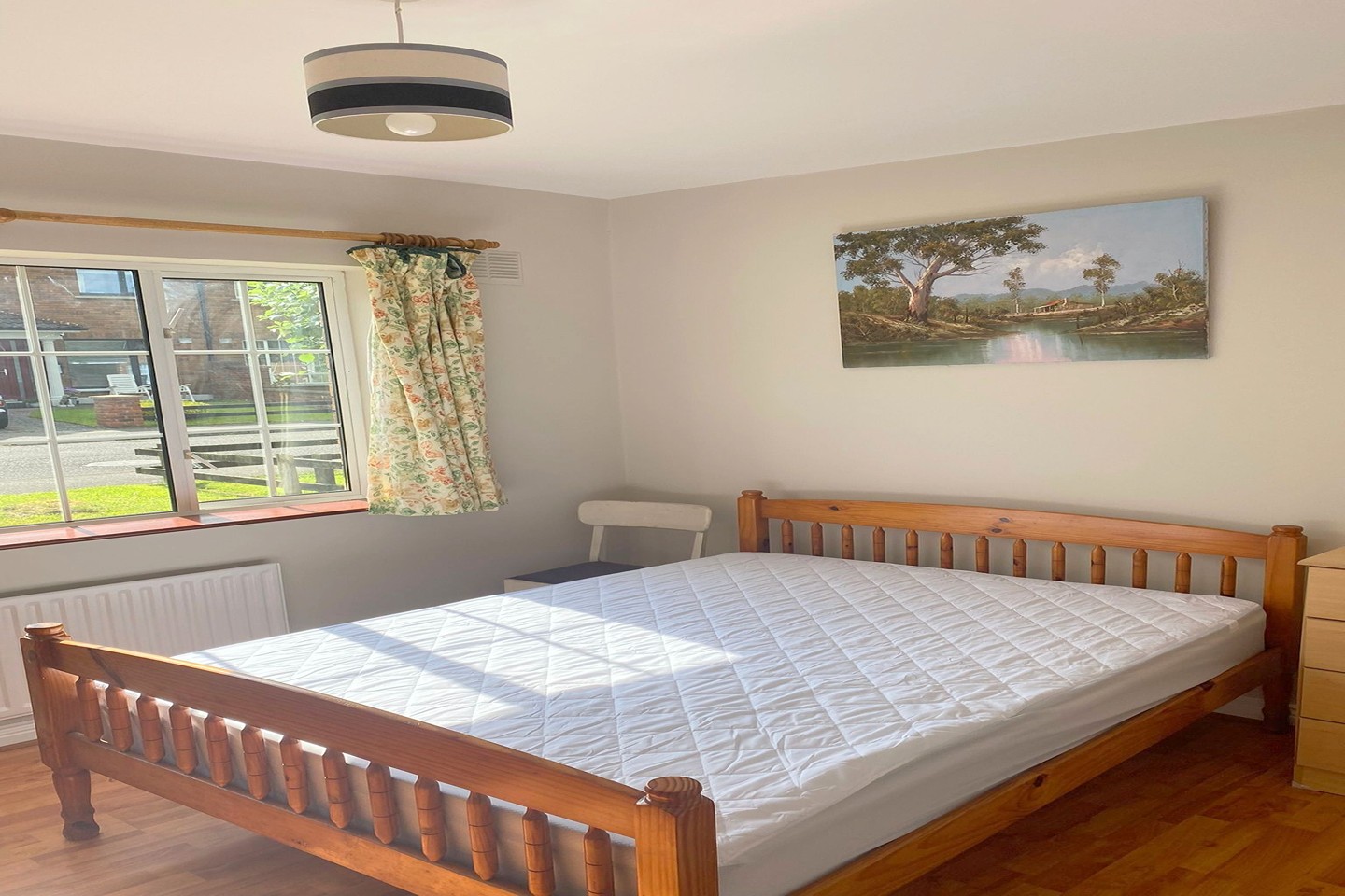 4 Bed COLLEGE COURT - Image 9