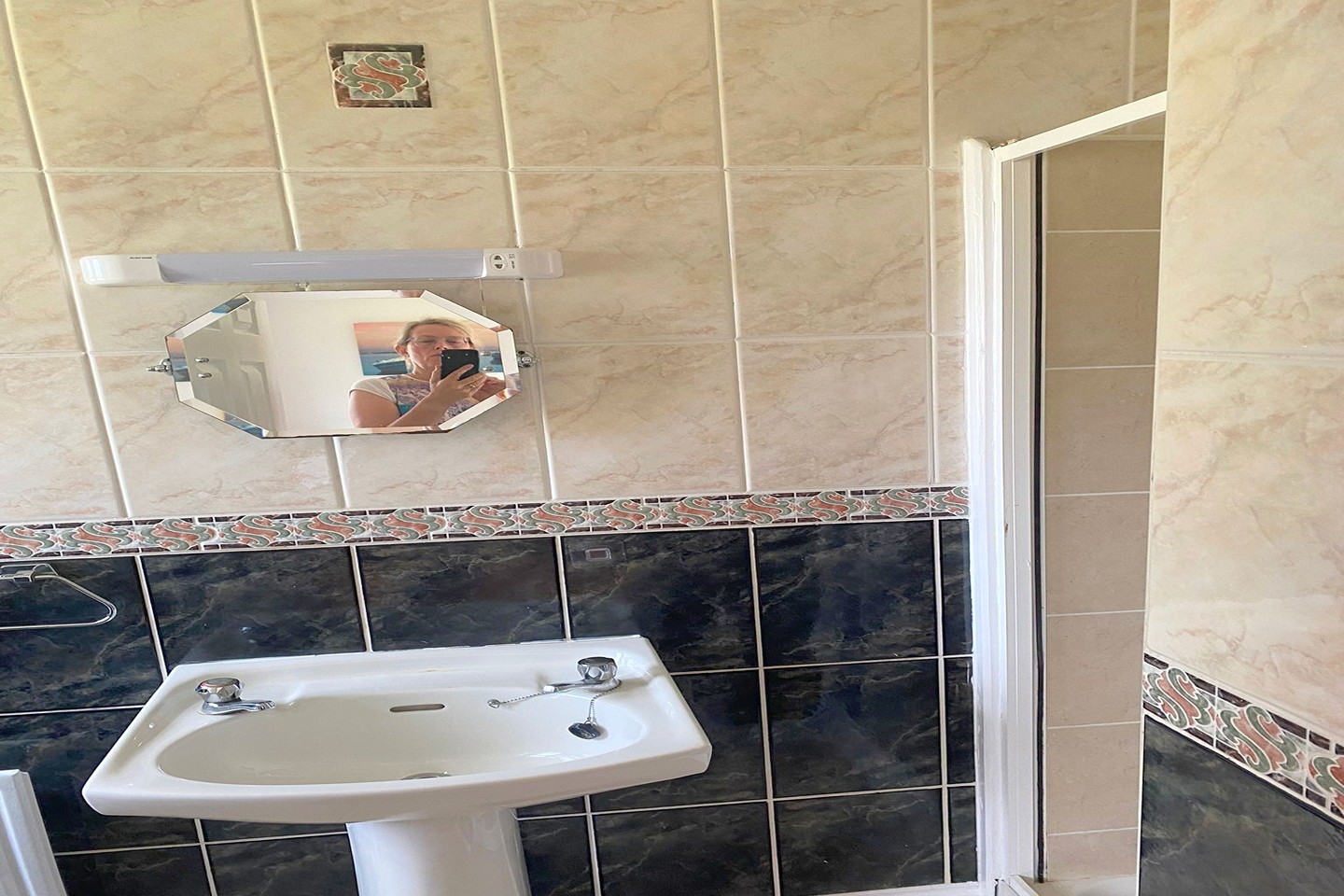 4 Bed COLLEGE COURT - Image 14