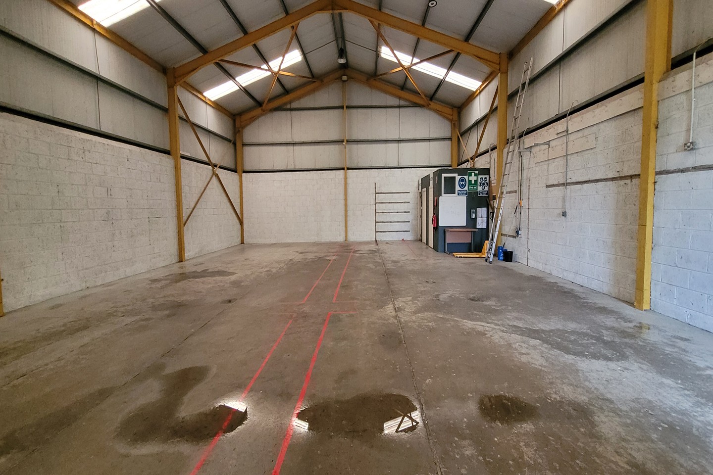 COMMERCIAL UNIT CARRIGEEN INDUSTRIAL ESTATE  - Image 5