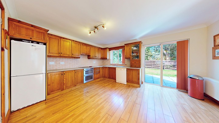 23 Newhaven, Ardamine - Image 2